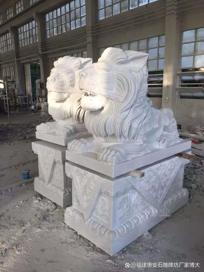 18luck石狮子在村落修建中的粉饰气势派头(图5)